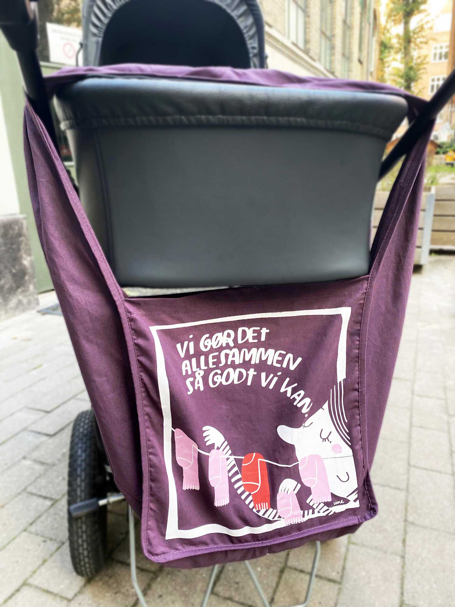 Shopper til barnevogn: 'Vi gør det allesammen så godt vi kan' - Billede 2